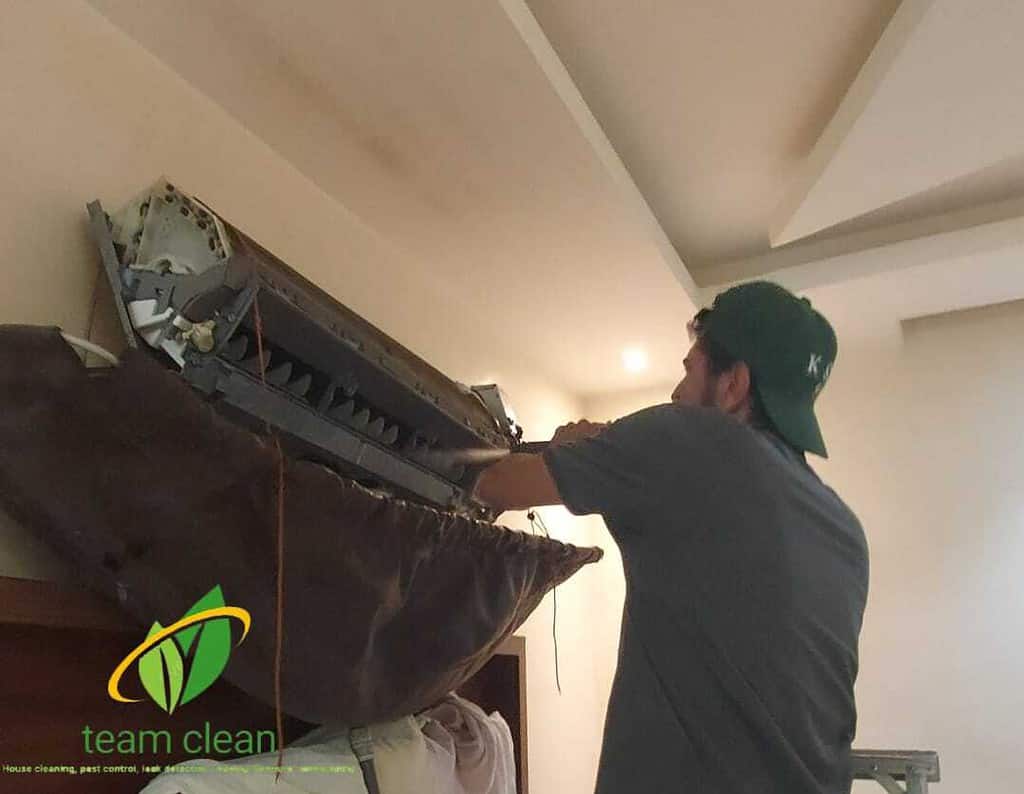 تنظيف المكيفات باحترافية وأفضل اسعار تنظيف مكيفات